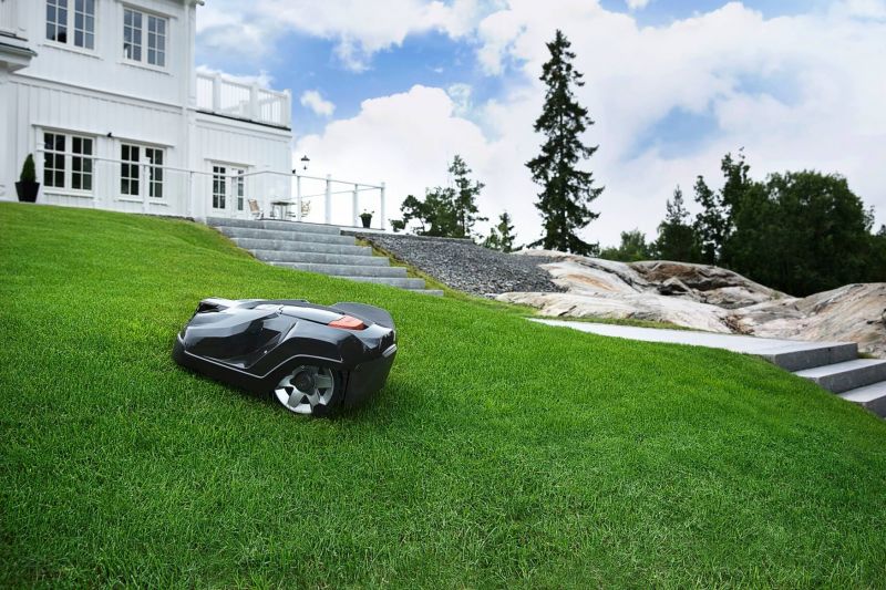 Robot domestique pour tondre la pelouse Husqvarna Automower 430X